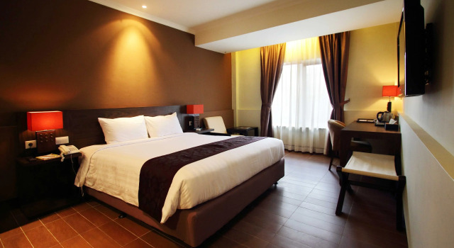 Exécutive chambre Dafam Hotel Cilacap