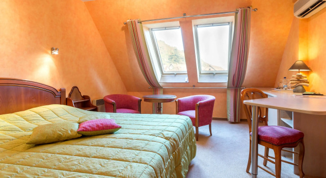Номер Standard Logis Auberge du Cheval Blanc