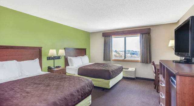Четырёхместный номер Standard AmericInn by Wyndham Stillwater