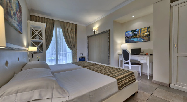 Двухместный номер Standard с балконом Hotel Excelsior Le Terrazze
