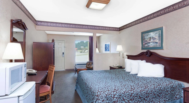 Двухместный номер Standard Days Inn by Wyndham Morristown