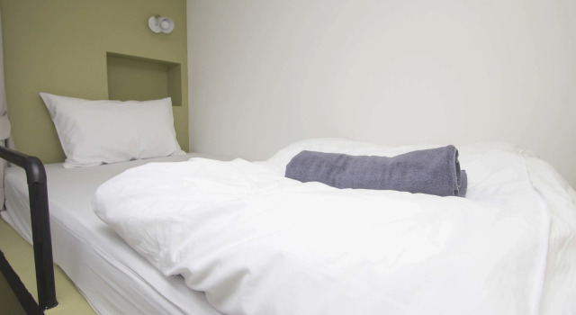 Кровать в общем номере All day hostel @ BTS Bang Chak