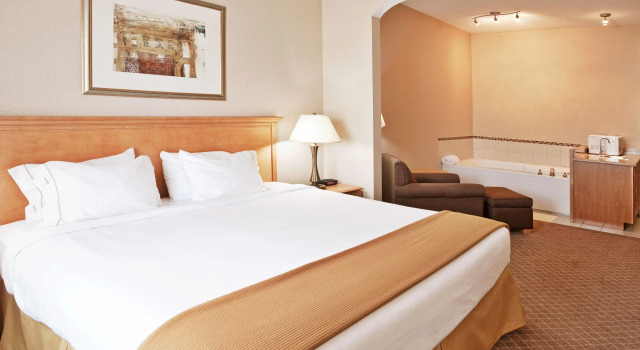 Двухместный люкс Holiday Inn Express Hotel & Suites Chesterfield - Selfridge Area by IHG