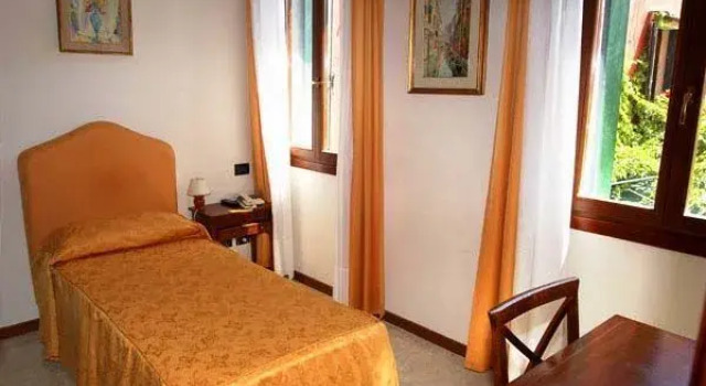 Номер Standard Hotel Iris Venice