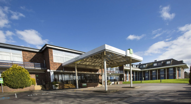 Holiday Inn Luton South M1, JCT.9, Забронировать Отель Бизнес-отели Англии, 4* 5*
