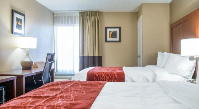 Четырёхместный номер Standard Holiday Inn Express & Suites Eden Prairie - Minneapolis by IHG