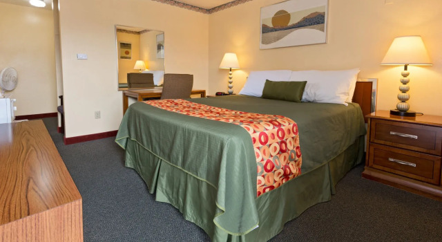 Номер Standard Riviera Inn