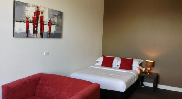 Двухместный номер Deluxe Centennial Inn on Bathurst