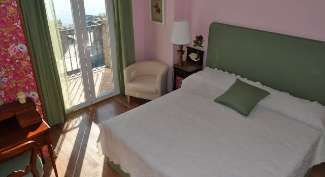 Полулюкс с видом на море Welcome Inn Nerja guest house Luxury Bed & Breakfast