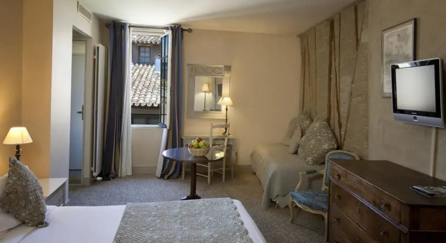 Номер Superior Hôtel Le Donjon - Cœur de La Cité Médiévale