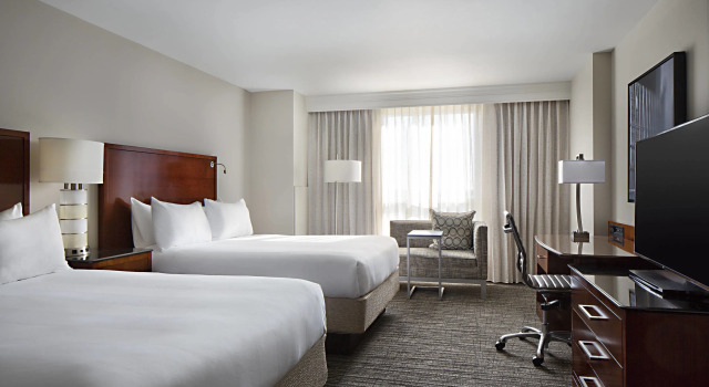Четырёхместный номер Standard Macon Marriott City Center