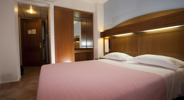 Семейный люкс Hotel Katerina