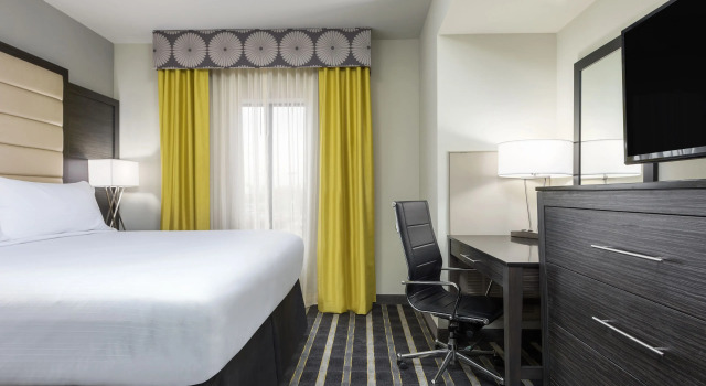 Двухместный люкс Deluxe Holiday Inn Express and Suites Norman by IHG