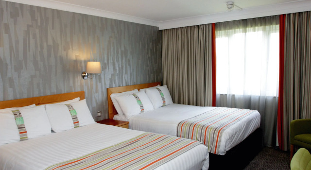 Четырёхместный номер Standard Holiday Inn A55 Chester West by IHG