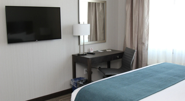 Четырёхместный номер Standard Best Western Plus Airdrie Gateway