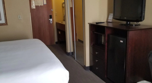 Standard Doppel Zimmer Days Inn by Wyndham Tulsa Central
