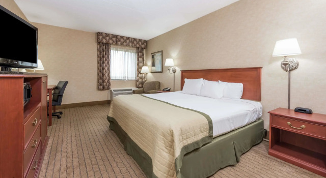 Двухместный номер Standard Baymont by Wyndham Indianapolis South
