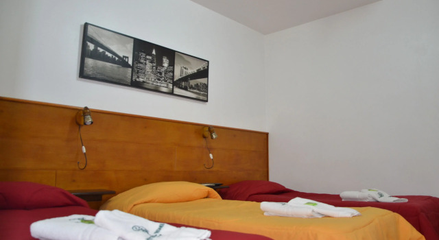Трёхместный номер Standard Hotel Romi
