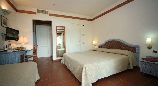 Трёхместный номер Classic Hotel Palumbalza Porto Rotondo