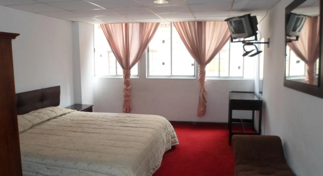 Habitación Económica Hotel Catedral Cuenca