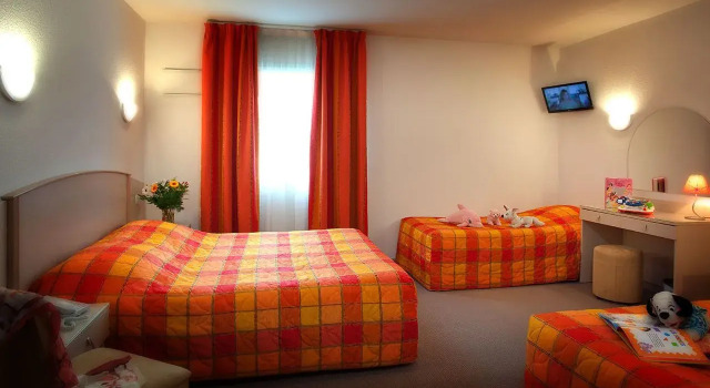 Семейный номер Standard Hôtel Le Kolibri
