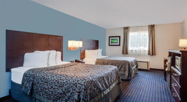 Четырёхместный номер Standard Days Inn Shrewsbury - Worcester