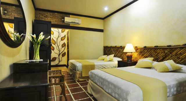 Четырёхместный номер Standard Hotel Granada