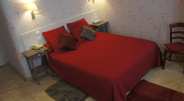Номер Standard Hôtel Les Chansonniers