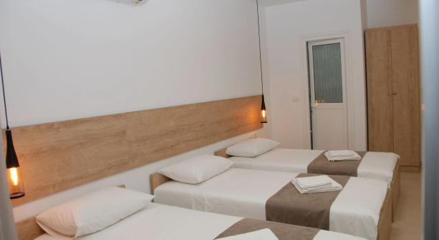 Трёхместный номер Standard с балконом и с видом на море Hotel Mano