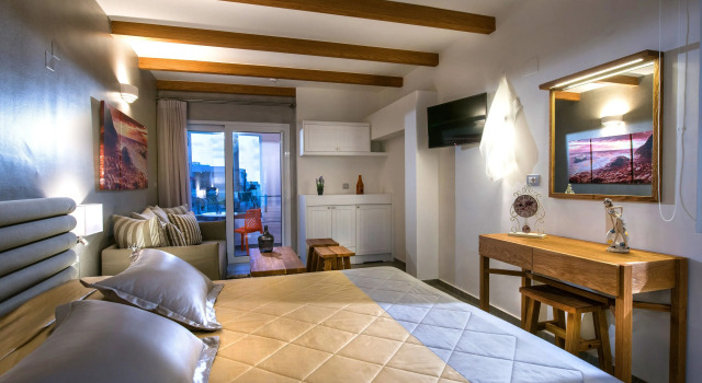 Полулюкс Omiros Boutique Hotel