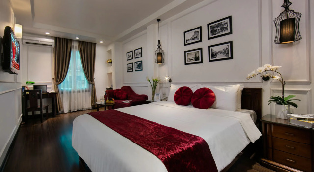 Golden Spring Hotel