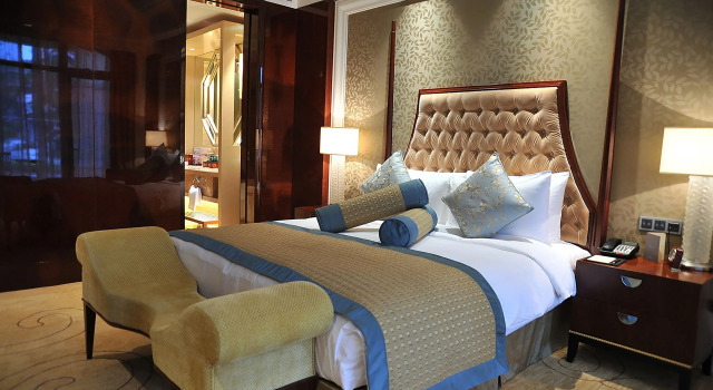 Люкс Sofitel Shanghai Sheshan Oriental