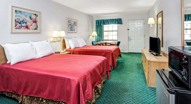 Четырёхместный номер Standard Travelodge by Wyndham Hotel & Cottages St Augustine - Historic