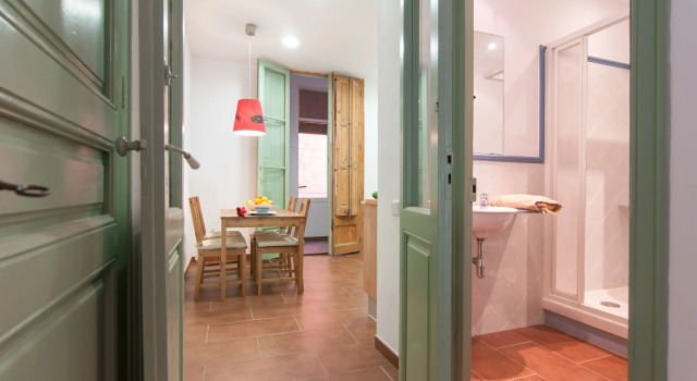 Montaber Apartments - Sant Antoni, Забронировать Апартаменты/квартира Сантс-Монжуик , рядом с Climbat Foixarda