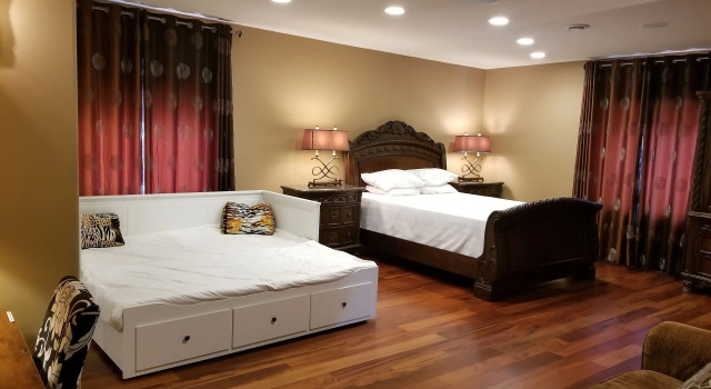 Люкс Beach Ave Castle Luxury Vacation Rental
