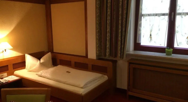 Одноместный номер Standard Hotel Augsburger Hof