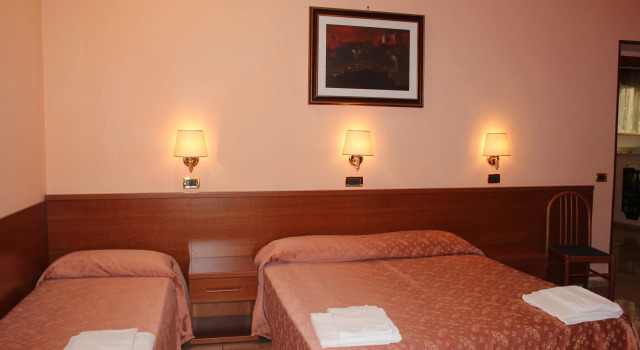 Четырёхместный номер Standard Hotel Aristotele