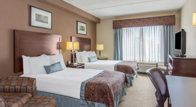 Четырёхместный номер Standard Holiday Inn Fredericksburg - Conference Center by IHG