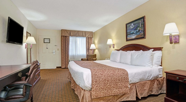 Двухместный номер Standard Travelodge by Wyndham Montgomery East