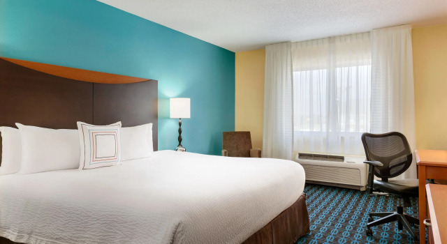 Двухместный номер Standard Fairfield Inn & Suites Toledo Maumee