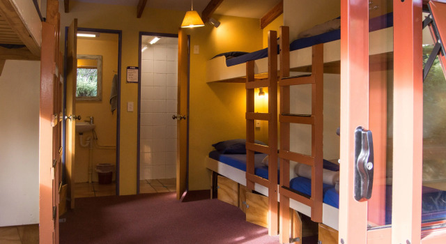 Кровать в общем номере Paradiso Backpackers