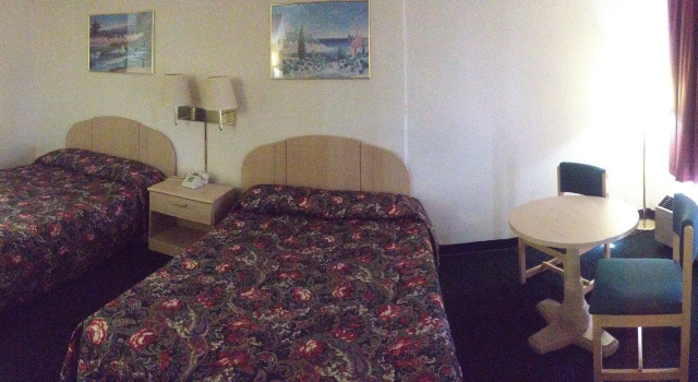 Четырёхместный номер Standard Garden Inn & Suites
