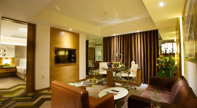 Двухместный полулюкс Courtyard by Marriott Agra