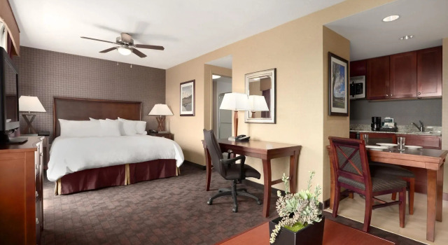 Двухместный люкс Homewood Suites Atlantic City Egg Harbor Township