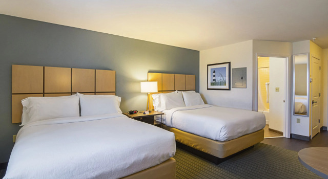 Четырёхместный люкс Candlewood Suites Pensacola - University Area by IHG