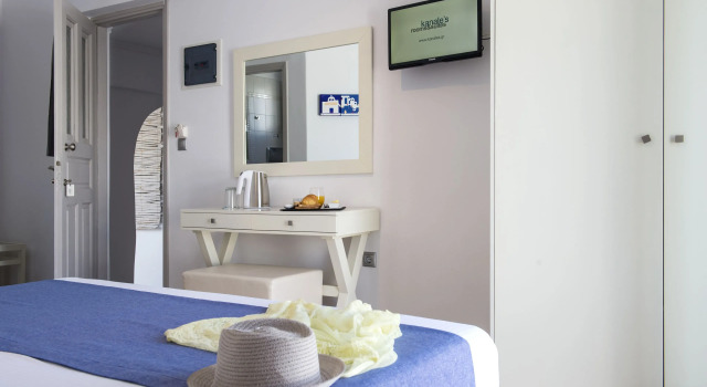 Двухместный номер Classic с балконом и с видом на окрестности Kanales Rooms & Suites