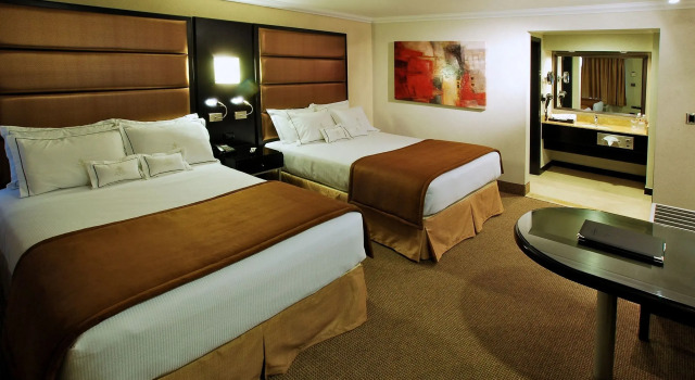 Четырёхместный номер Executive Hotel Real del Rio