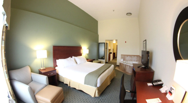 Двухместный люкс Holiday Inn Express & Suites Cocoa by IHG