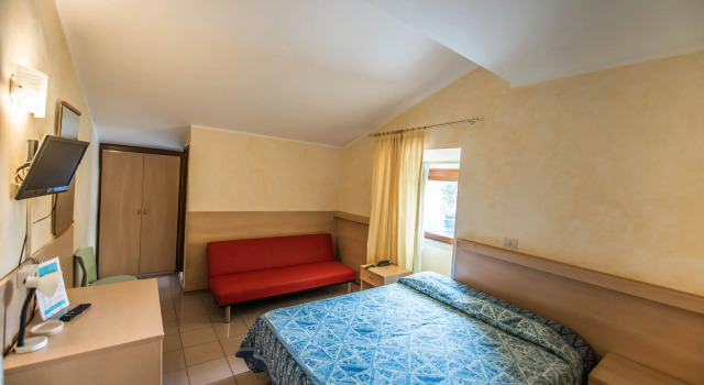 Трёхместный номер Standard Hotel Johnson
