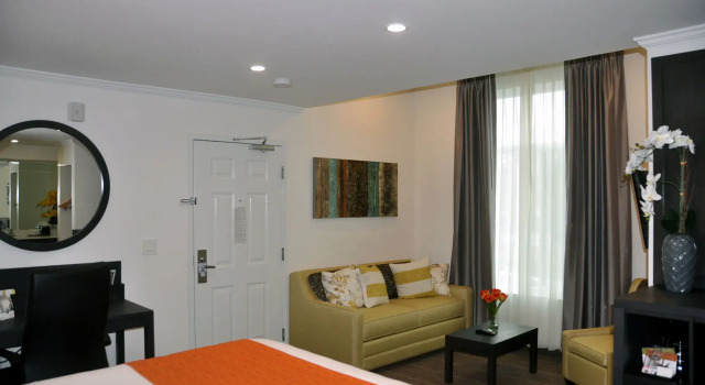 Номер Deluxe Pavilion Inn